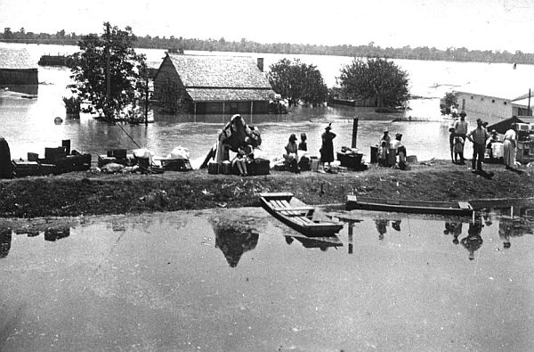 1927 Mississippi River Flood. In 1927 the Mississippi River